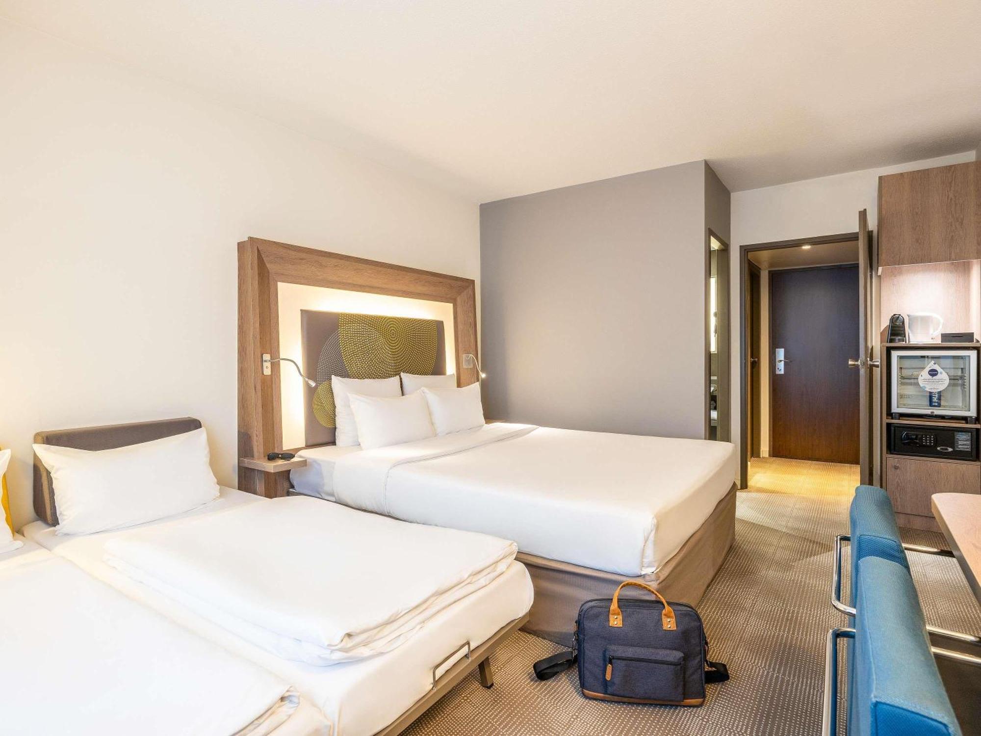 Premium Superior Room 1 Double Bed Sofa,1704849589:JPEG